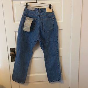 Everlane Curvy ‘90s Cheeky Straight Jean. New with tags.